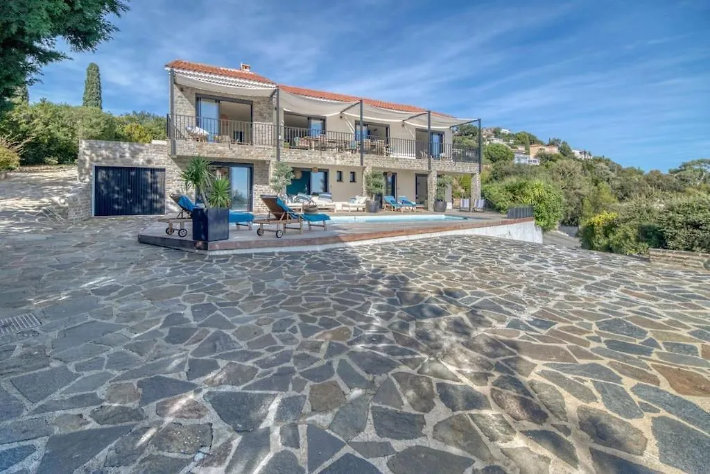 Villa 4 Etoiles, 250M2, Piscine, Parking, Vue Mer La Croix-Valmer 0*,  Fransa